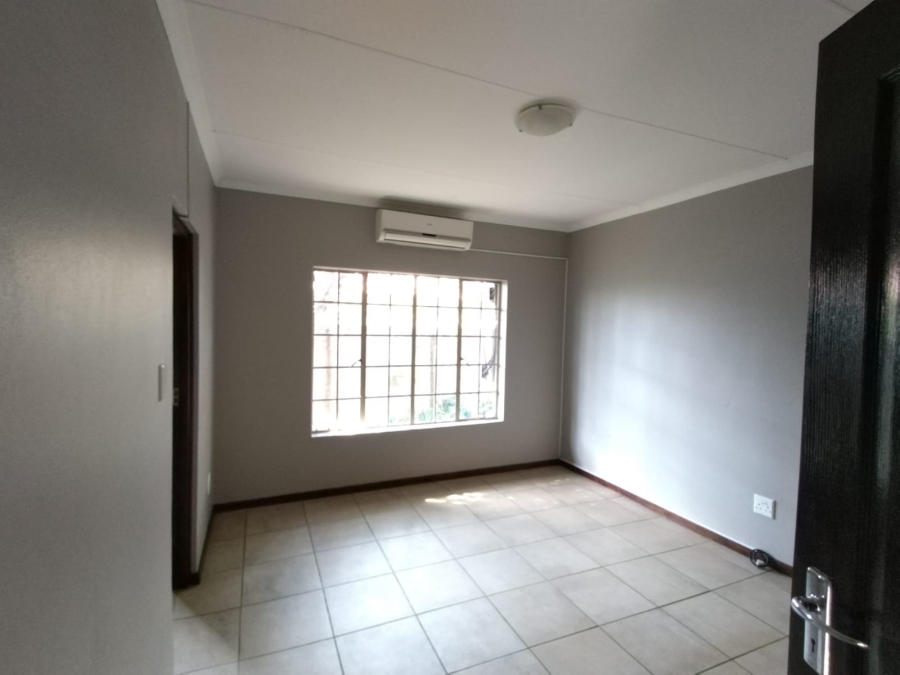 3 Bedroom Property for Sale in Hexrivier Lifestyle Estate North West